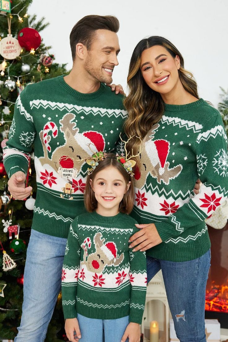 Matching Family Christmas Outfits with Coors Light Sweaters - Flexiquor.com