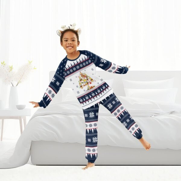 Modelo Christmas Tree Family Pajamas Set
